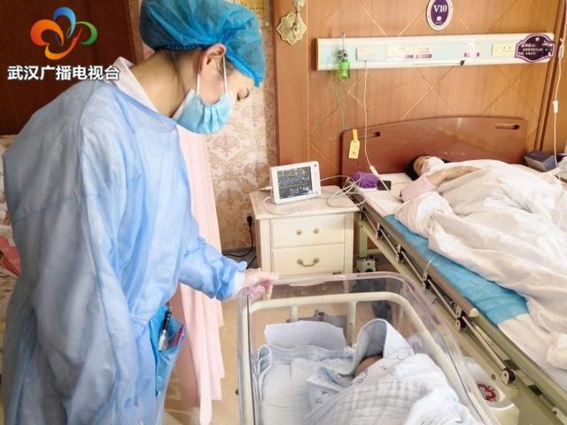 「你的育儿经」产妇突发脐带脱垂 胎儿命悬一线 医护高效接力8分钟“抢”回宝宝