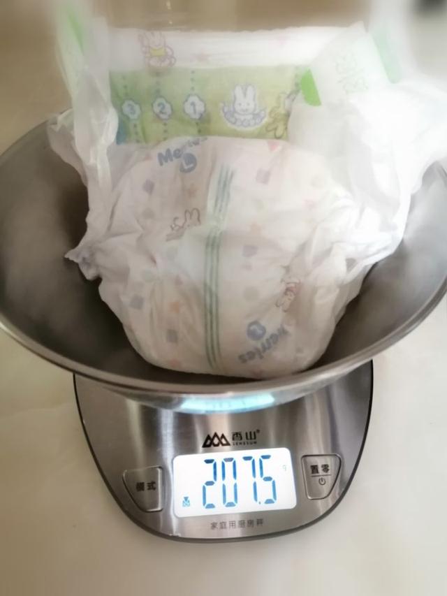 你的育儿经■自从有了宝宝，我便成了“闻屎”专家
