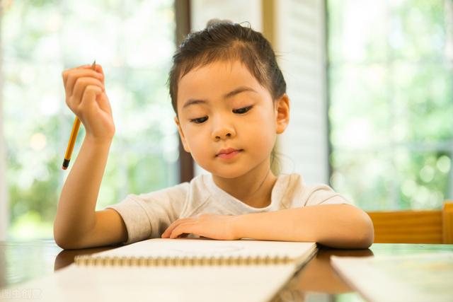 伐木累|妈妈咆哮式陪娃激怒邻居，8步学会高质量陪写作业，从此母慈子孝