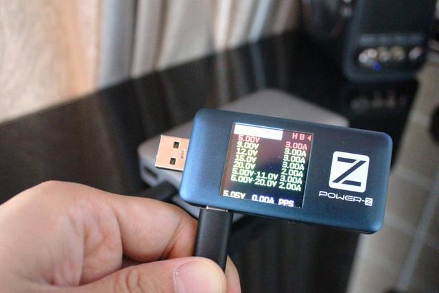 小米生态链紫米出多功能移动电源：不仅能充电、读U盘还能投屏