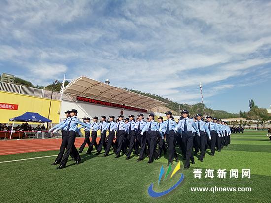 青海警官职业学院警务技战术展示暨第九届田径运动会开幕