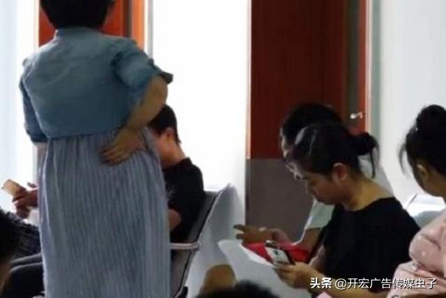 烟雨琴殇|孕期不好好产检，生下没有听过的罕见疾病胎儿，孩子面临截肢风险