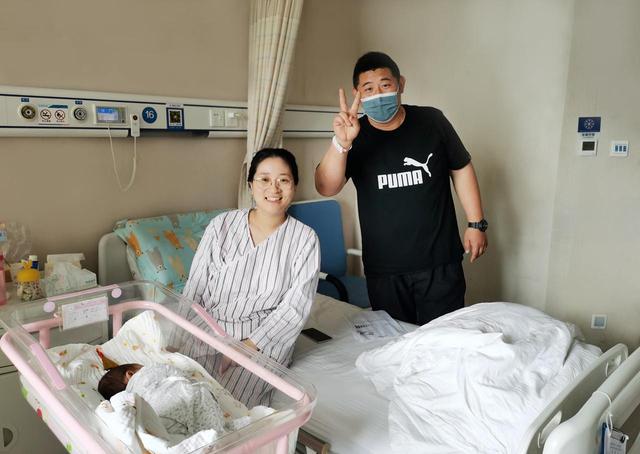 妈妈|南通：准爸爸新爸爸模拟体验分娩阵痛 未到满级纷纷喊痛求饶