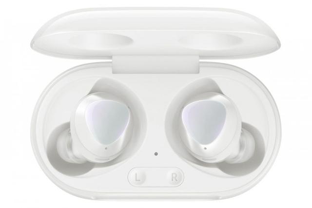 #环球网#Galaxy Buds+登场：续航从13小时升至22小时