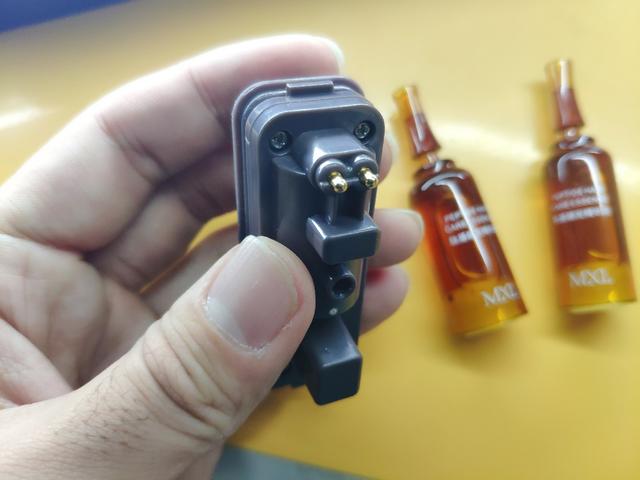 摆脱秃如其来的聪明绝顶—MXL智能光束健发梳