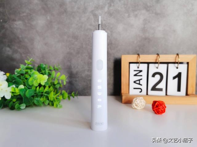 南卡Shiny电动牙刷，开启洁牙新时代