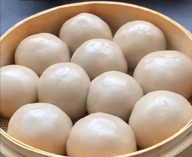 天冷吃芋头，就爱这个做法，又香又糯，Q弹爽滑，全家都喜欢