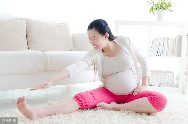 『你的育儿经』孕妈妈的正确三姿，快来看看吧！姿势对了，腰才不会痛！