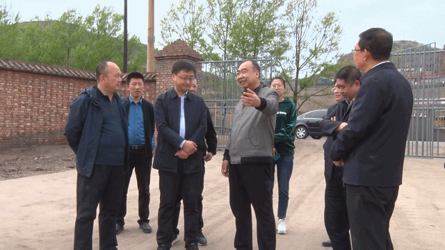 刘军一行在交口县督导中央生态环境保护督察"回头看"