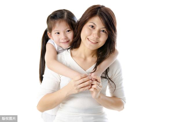 「超级宝妈」妈妈带娃好还是婆婆带娃好，过来人告诉你答案