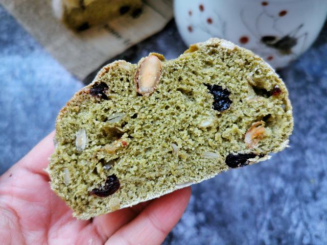 吃上瘾的全麦软欧包，低糖少油热量低，自己做真材实料比买的健康