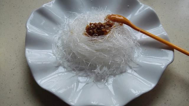 【你的育儿经】春季多给孩子吃这菜，补充营养，牛奶鸡蛋都比不过它，常吃长高个