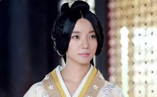 暖风吹怀|35岁王珞丹隐藏37年的亲姐姐，不仅是学霸，还被称为“春晚姐”