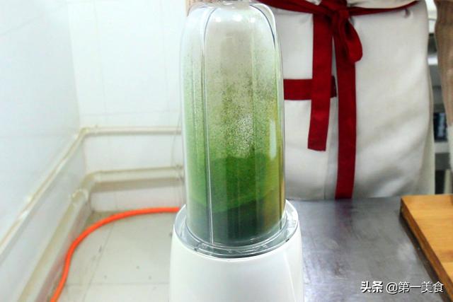 『吃天下』孩子的辅食别乱买！菠菜晾干打粉自己做，安全营养无添加