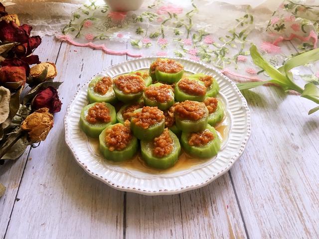 丝瓜这样吃，简单好做，蒸一蒸原汁原味，味道鲜美