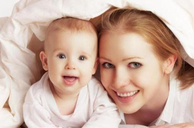 你的育儿经■孩子睡觉总是喜欢踢被子，并不一定是因为热，你不知道宝宝多难受