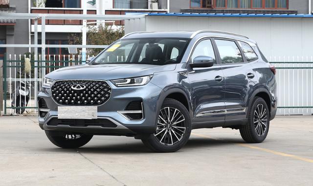 国产SUV阵营再添精品，1.6T带出197马力，瑞虎8PLUS顶配15.99万