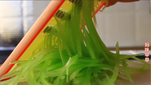 马上过年了，送大家一道“鸿运当头”，脆爽可口，寓意吉祥好运