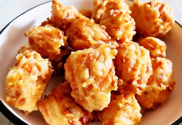 炸萝卜丸子，用淀粉用面粉都不对，这样做外酥里嫩，鲜香味美