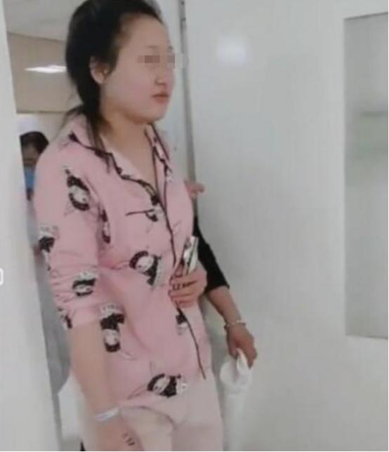 你的育儿经▲“最强悍产妇”火了，顺产完直接走回病房，网友：跟闹着玩似的