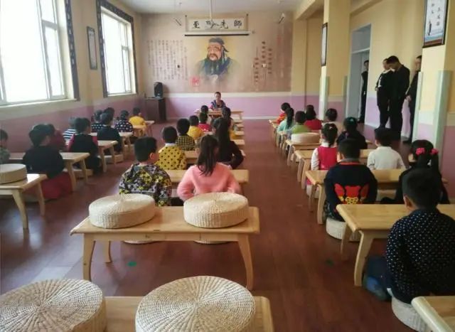 暖先生格调▲又一所幼儿园关了，园长和老师们该何去何从？