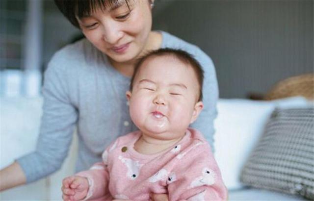 「你的育儿经」“别再天天晒你家丑娃了”,爱发这4类朋友圈的父母,情商高不了