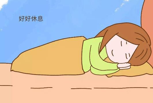 我们的那些年|产妇生下“迷你宝宝”，新生儿仅巴掌大小，医生：能活下来是奇迹