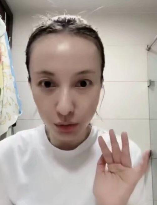 两须的猫|乘风破浪的姐姐们凭什么这么“浪”?