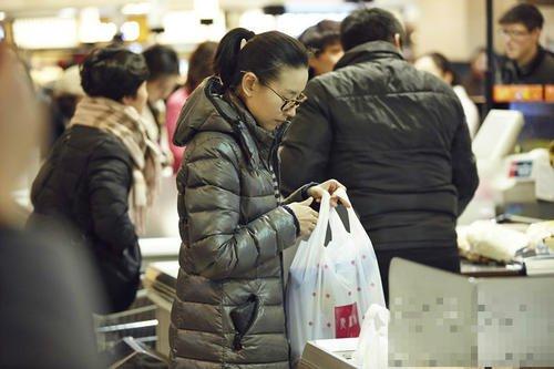 「你的育儿经」女儿想吃车厘子，妈妈买“1颗”被售货员讽刺，神回复让人称赞