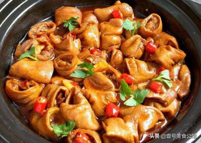 在家教你做好吃的爆炒肥肠，软嫩美味，鲜香营养，解馋的居家美食