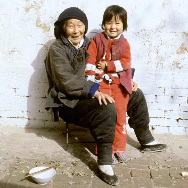 『你的育儿经』幸福童年治愈一生，不幸童年用一生治愈之一【六岁女孩的虚荣心】