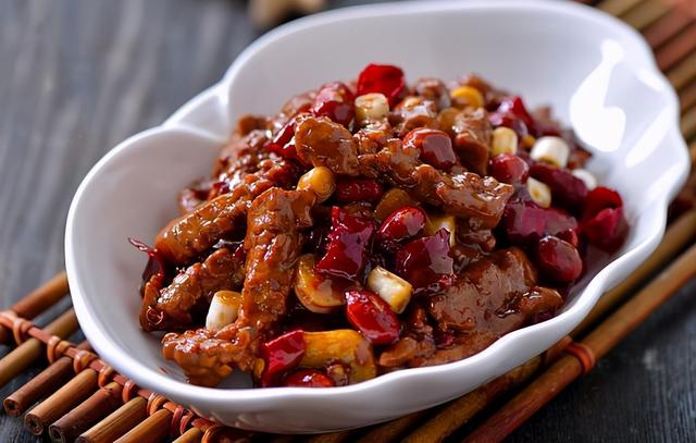 精选40款佳肴推荐，每天有新菜款款不重样，选几道为家人加餐吧