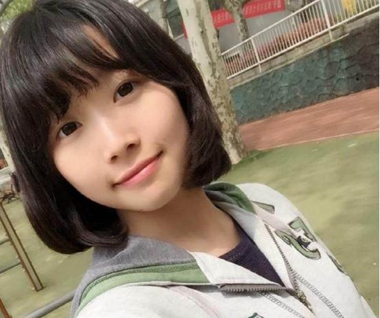 浮生|黄菡陪伴《非诚勿扰》六年，离开时孟非落泪，她现在怎么样了？