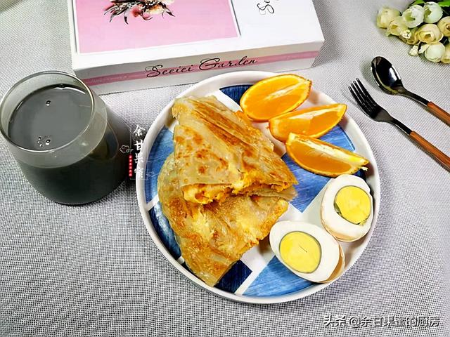 红薯手抓饼，煎一煎，香甜不腻，管饱又解馋