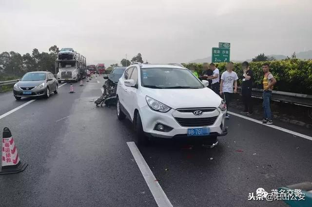 在高速上开车，怎样保持安全距离？你真的知道吗？