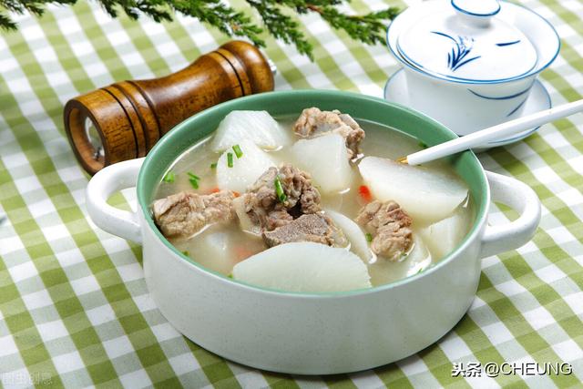 羊肉炖白萝卜，美味又营养，口感香甜超入味，滋补家常菜做法简单