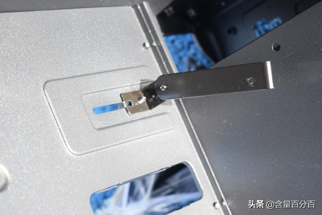 把万元硬件装进百元机箱？九州风神魔方110磁吸电脑机箱装机