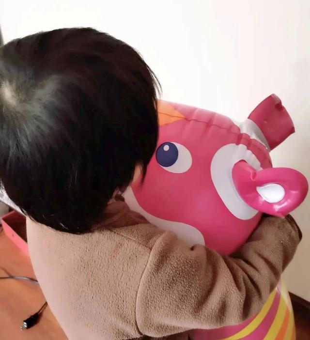 「超级宝妈」玩具大法好……吗？这些家长提供了一份避坑指南