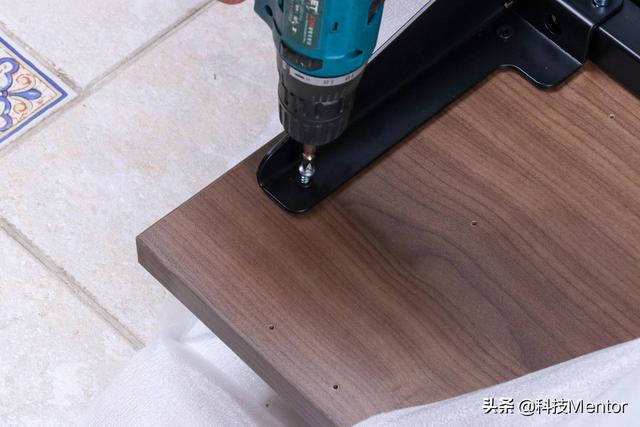 一张好桌子真的有那么重要么？网易严选电动升降桌给出了标准答案