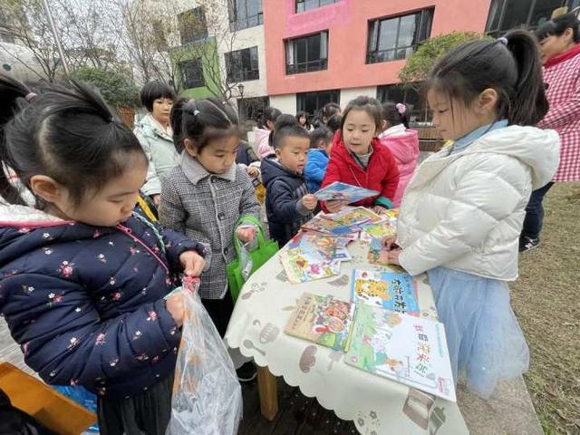 欢喜迎牛年，乐享童趣年——绿洲花园幼儿园元旦迎新活动