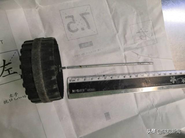 你的育儿经▲12厘米玩具车轴刺入男童体内，幸好家长做了这件事