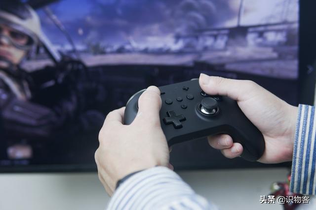 一键学习，比Switch原生手柄还好用的谷粒金刚PRO手柄