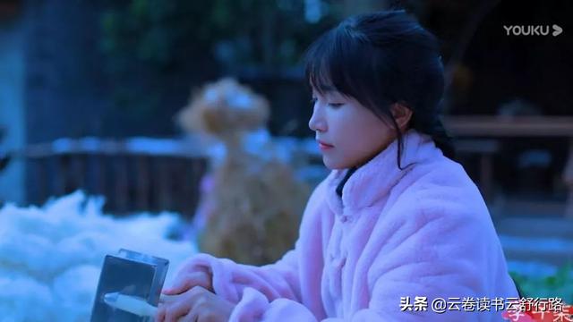 [超级宝妈]李子柒实物表演做红斗篷