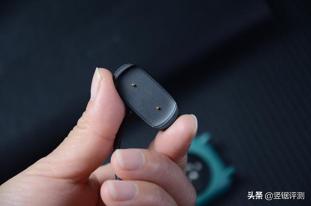 小米生态链新品“智能手表”开箱：1.43英寸屏，支持血氧检测