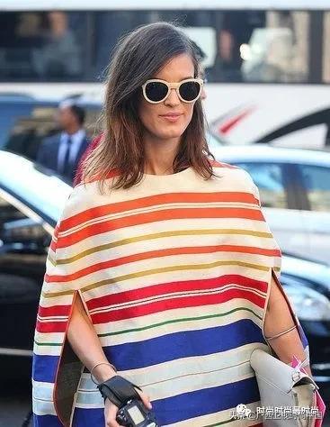 第五大道注意到这个小细节~你与时尚就是一“袖”之隔的距离