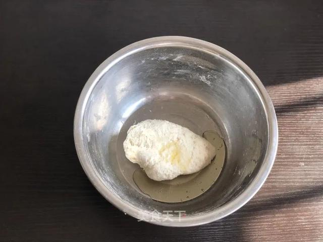 自制家庭版披萨，真材实料，好吃又健康！一点不比餐厅卖的差