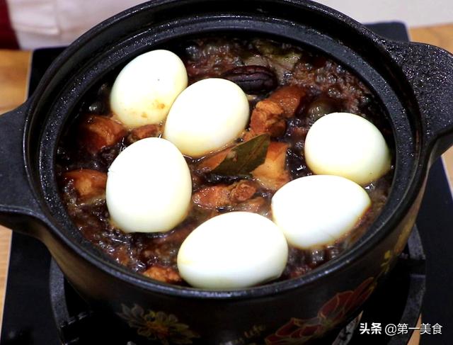 正宗肉夹馍放不放青椒？老师傅详解从烙饼到卤腊汁肉