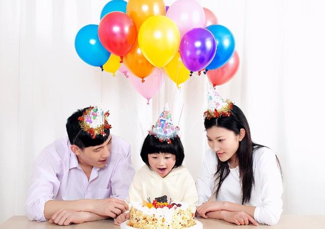 孩子过生日该过“阳历”还是“阴历”？父母别无所谓，有科学依据