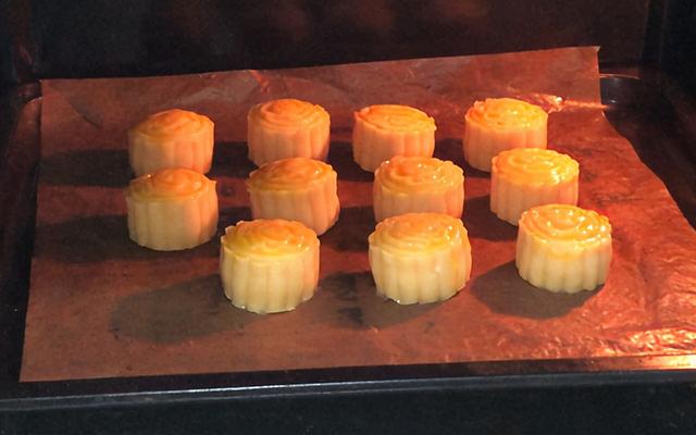 用奶黄做2种饱腹抗饿的早餐，高颜值好口感，简单省事营养好