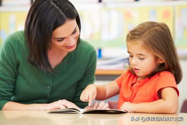 #你的育儿经#“我们不跟他玩！”父母限制孩子交友，有可能触发这个结果